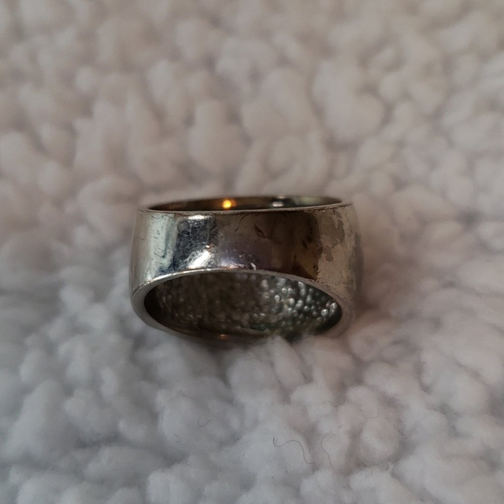 Express Ring - Picture 4 of 5